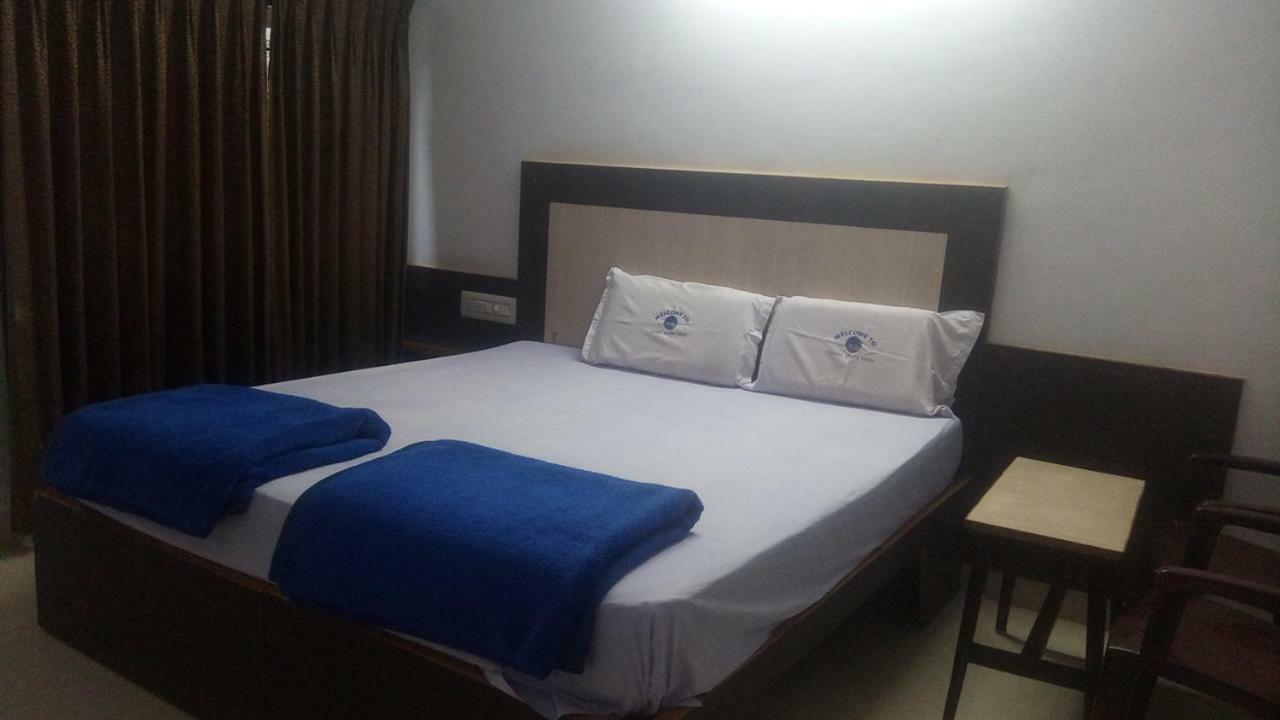 Sri Vishnu Krupa Lodging Belur  Extérieur photo
